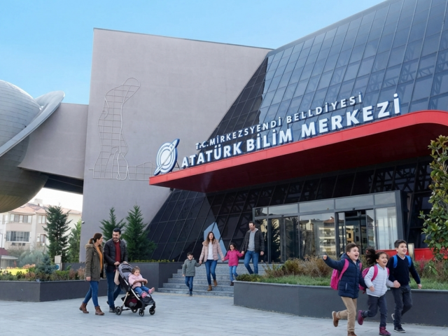 Denizli Atatürk Bilim Merkezi: Bilimle Keşif Dolu Bir Deneyim